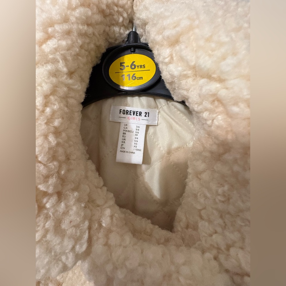 5/6 girls forever 21 Cream Sherpa moto style Jacket - Picture 4 of 9